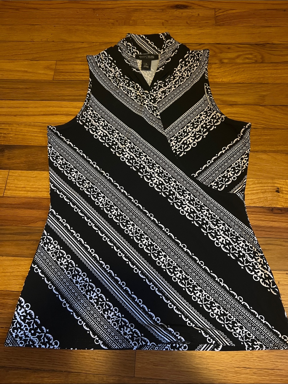 White House Black Market Black and White Bandana-Pattern Sleeveless Top